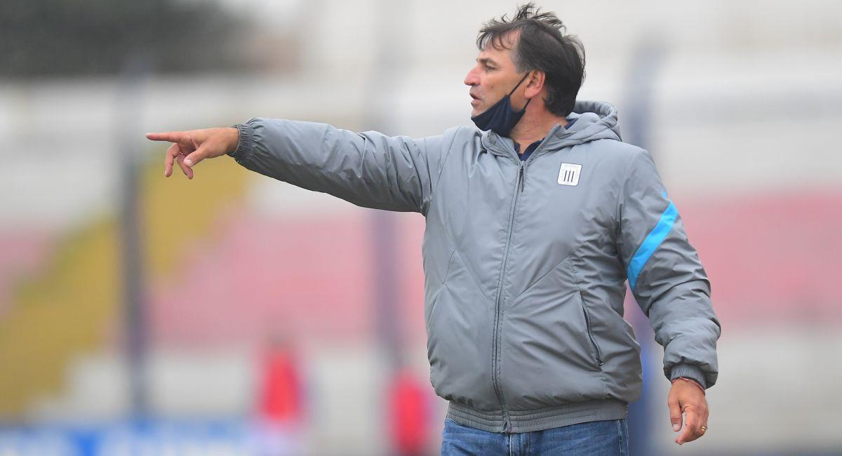 Carlos Bustos, entrenador de Alianza Lima. Foto: FPF