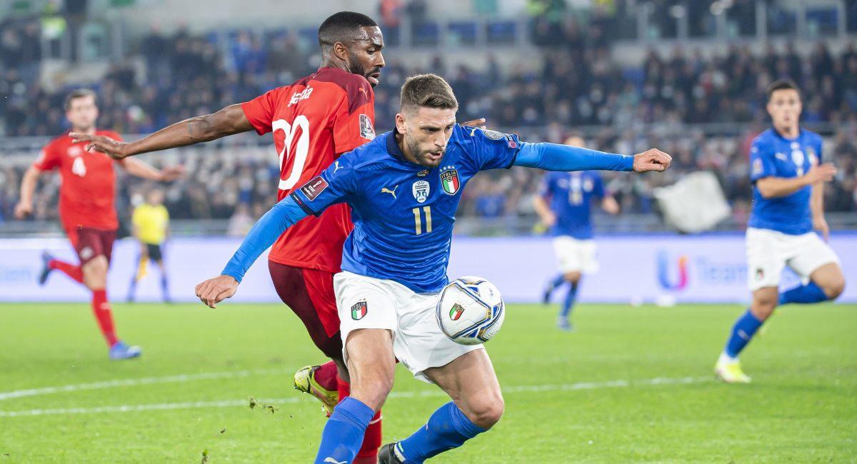 Italia se complicó ante Suiza por las Eliminatorias Qatar 2022. Foto: EFE