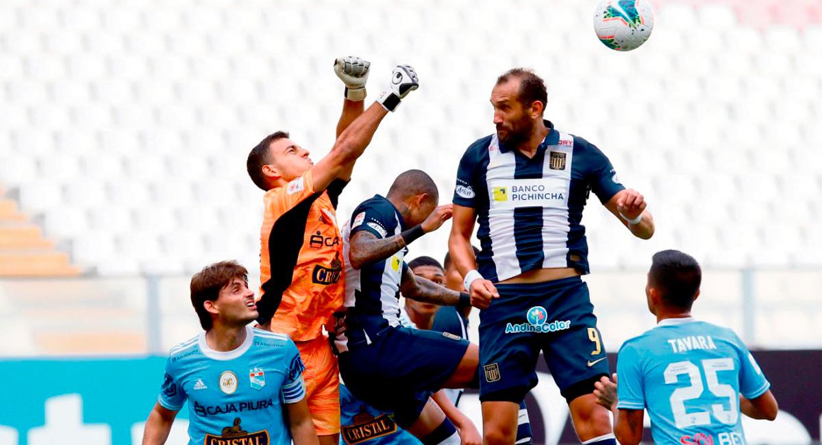 Alianza Lima y Sporting Cristal se enfrentan este domingo 21 de noviembre. Foto: FPF