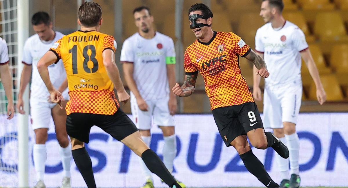 Gianluca Lapadula marcó el segundo a favor de Benevento. Foto: Twitter