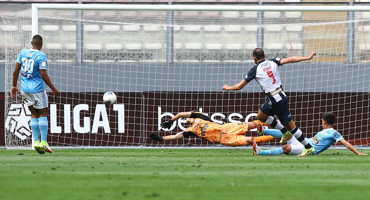 Hernán Barcos marcó el gol del título de Alianza Lima vs Sporting Cristal. Foto: FPF