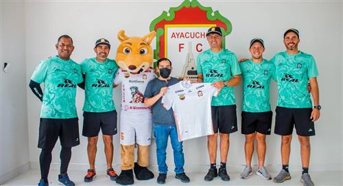 Ayacucho FC presentó su nueva camiseta 