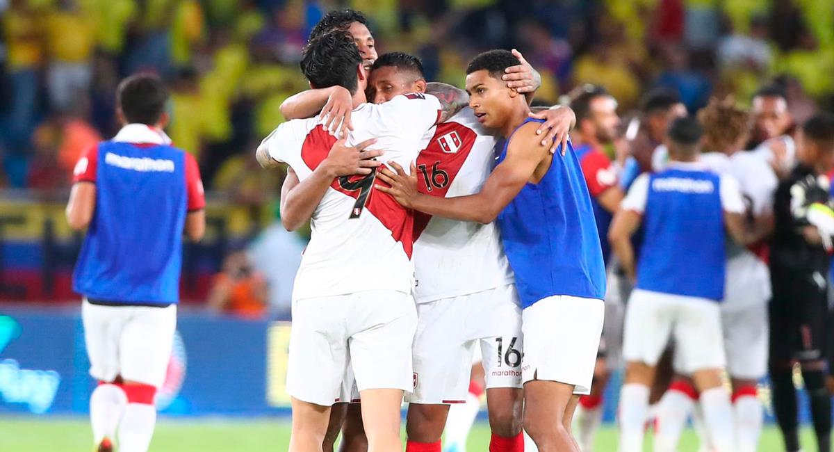 Perú logró tres puntos en su visita a Colombia. Foto: Twitter @SeleccionPeru