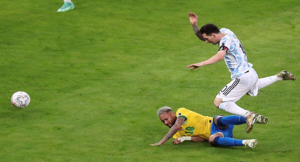Brasil y Argentina tendrán que enfrentarse sí o sí. Foto: EFE