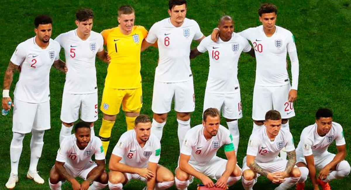Inglaterra no jugará competencias internacionales contra Rusia. Foto: EFE