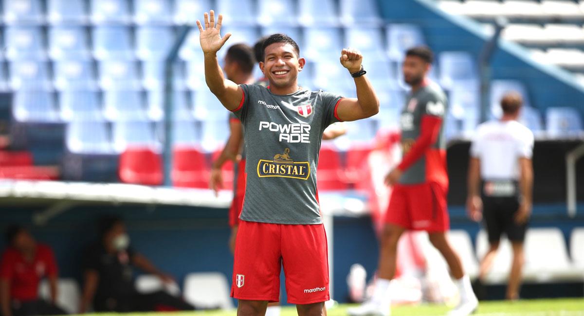Edison Flores tiene muchas chances de iniciar ante Paraguay. Foto: FPF