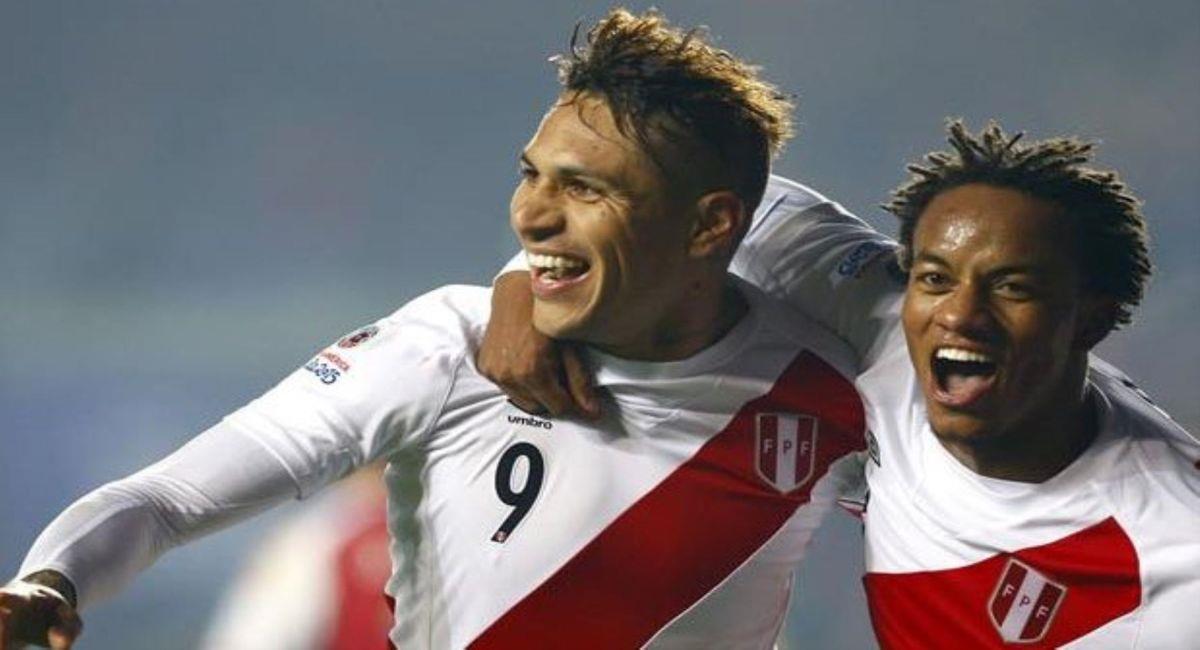 André Carrillo y Paolo Guerrero son figuras de la Selección Peruana. Foto: EFE