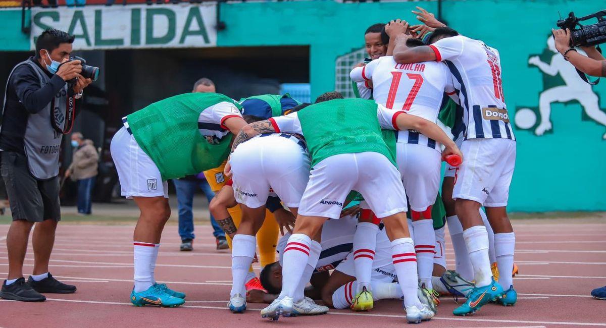 Jugadores de Alianza Lima celebrando en el torneo local. Foto: Facebook Club Alianza Lima