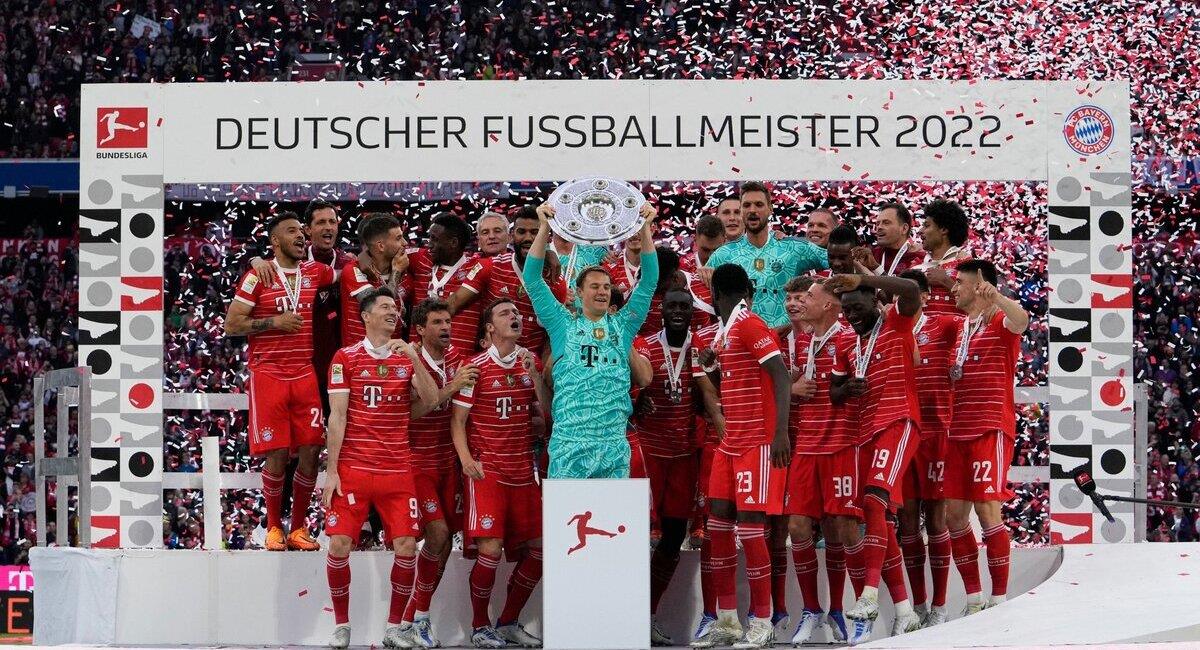 Bayern recibe oficialmente la ensaladera.
. Foto: @FCBayern