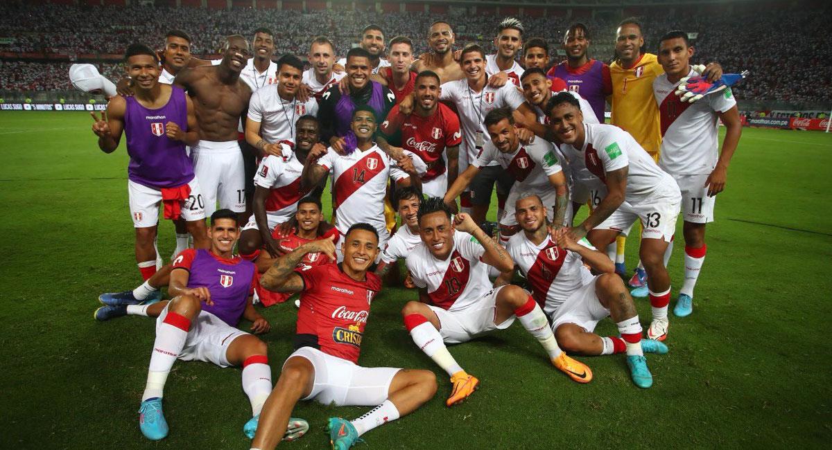 Selección Peruana tras vencer a Paraguay en las Eliminatorias. Foto: FPF