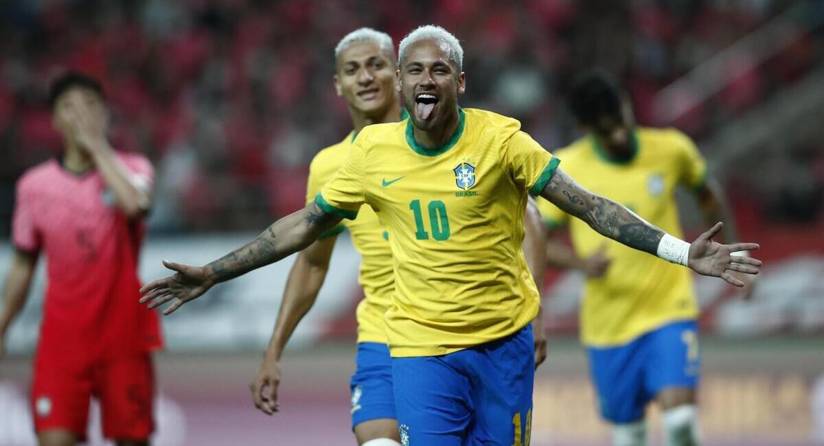 Neymar celebra su tanto. Foto: EFE