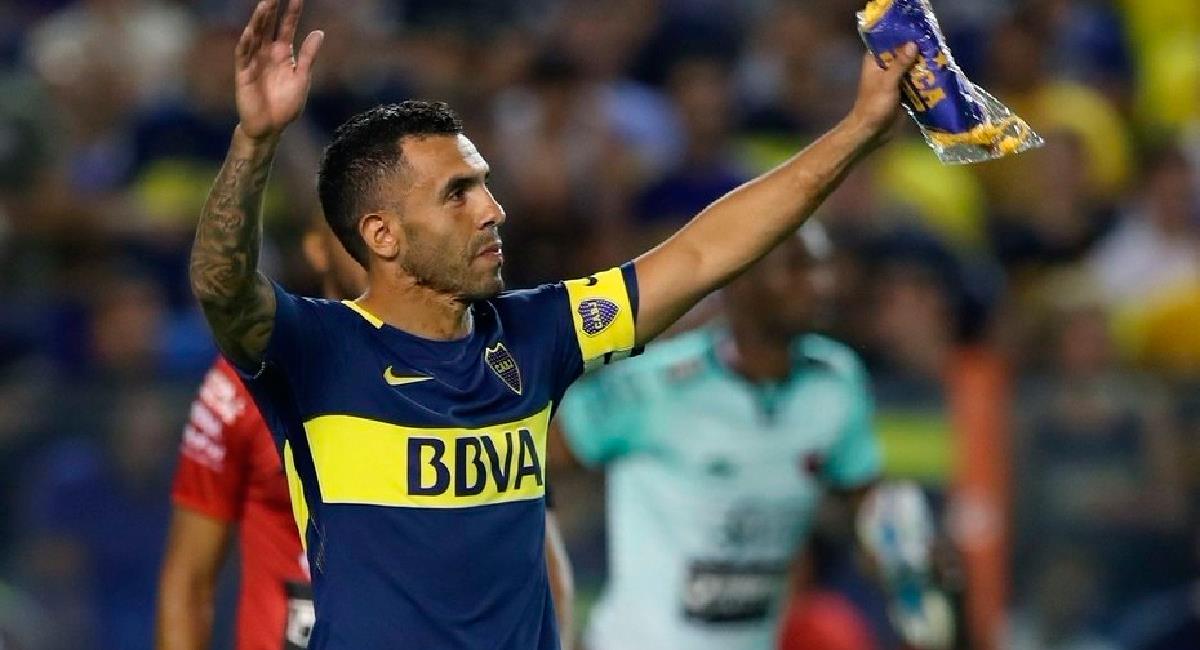 Carlos Tévez se retira con camiseta de Boca Juniors. Foto: EFE