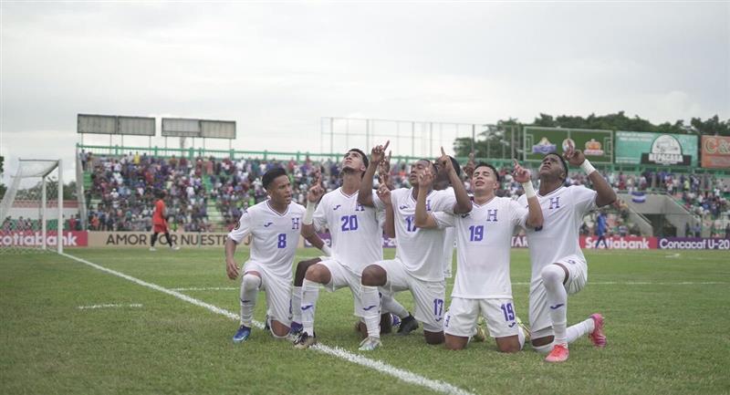 Honduras goleó 4-1 a Curazao 