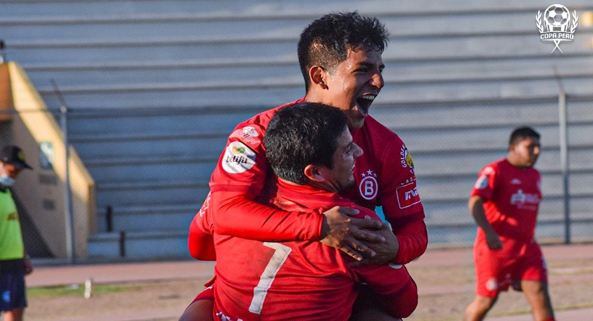 Bolognesi de Tacna celebrando en la Copa Perú. Foto: Facebook Club Bolognesi