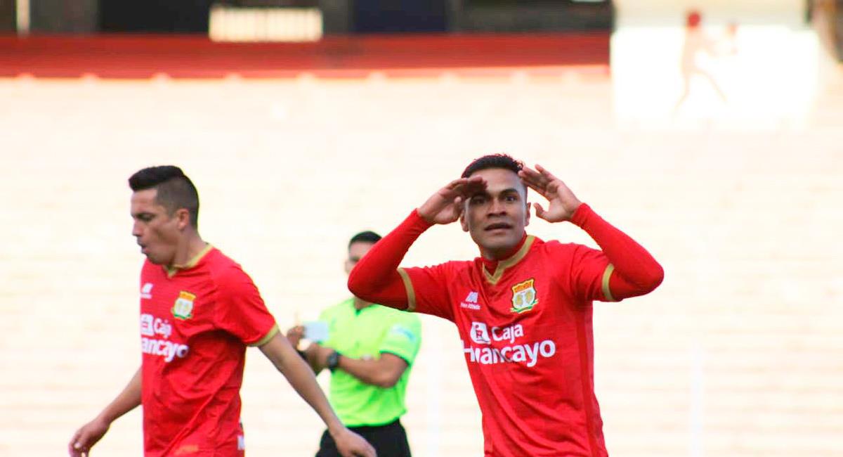 Luis Benites anotó un doblete para Sport Huancayo. Foto: FPF