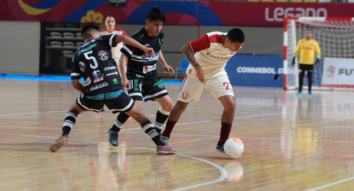 Universitario quiere seguir en la punta. Foto: Twitter @FutsalPro_FPF