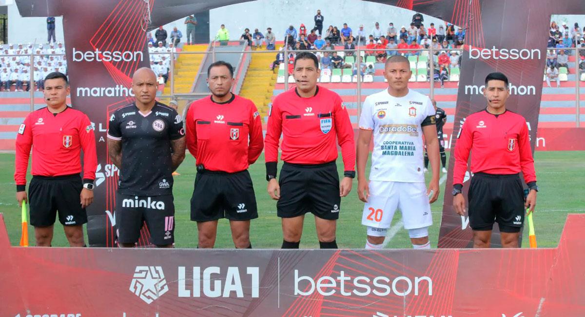 Diego Haro arbitró el Ayacucho FC vs Sport Boys. Foto: FPF