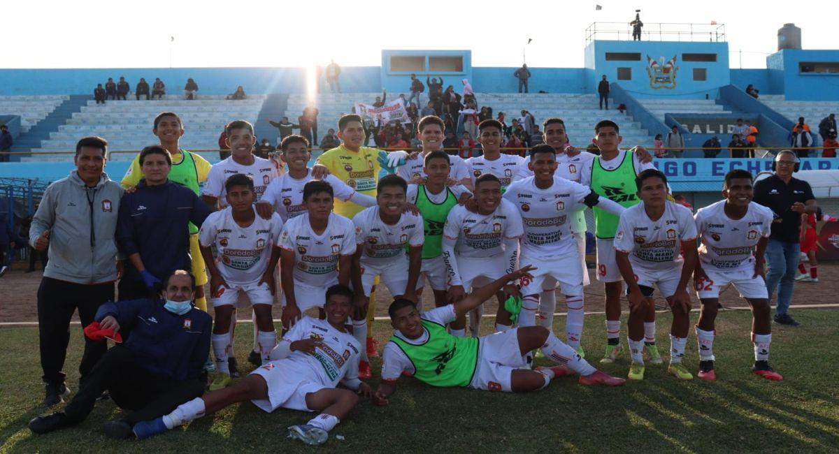 Equipo de reservas de Ayacucho FC. Foto: Facebook Club Ayacucho FC
