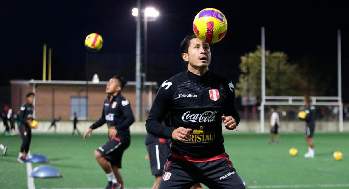 Perú se mide a El Salvador en el 2do partido de Reynoso. Foto: FPF