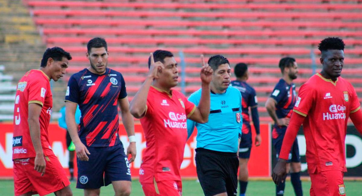 Ronal Huaccha fue autor del segundo gol para Sport Huancayo. Foto: FPF