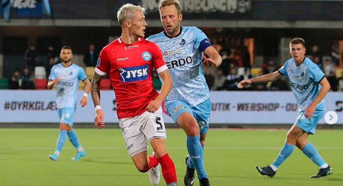 Oliver Sonne en un partido con Silkeborg. Foto: Instagram Silkeborg