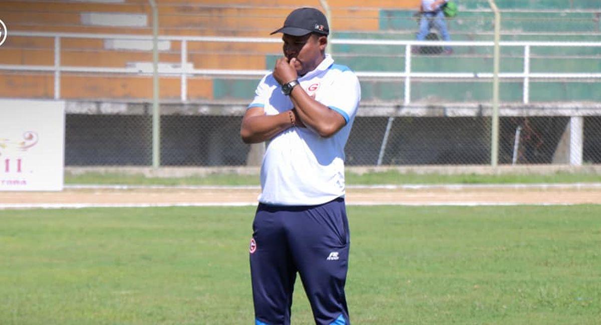 Roberto Tristán, entrenador del Deportivo Garcilaso. Foto: Facebook Club Deportivo Garcilaso