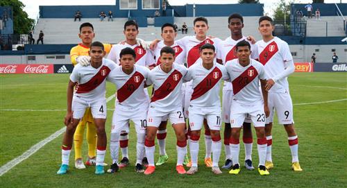 Perú cayó 0-3 ante Ecuador