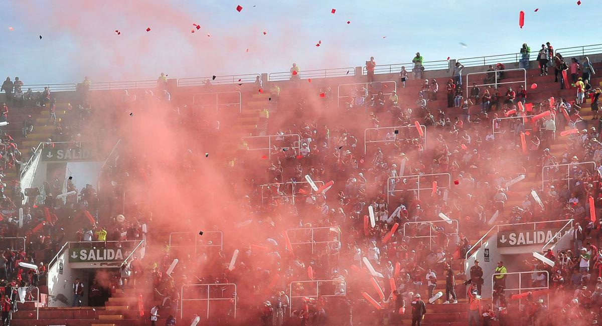 Hinchas de Melgar en las tribunas del estadio de la UNSA. Foto: Facebook Club Melgar