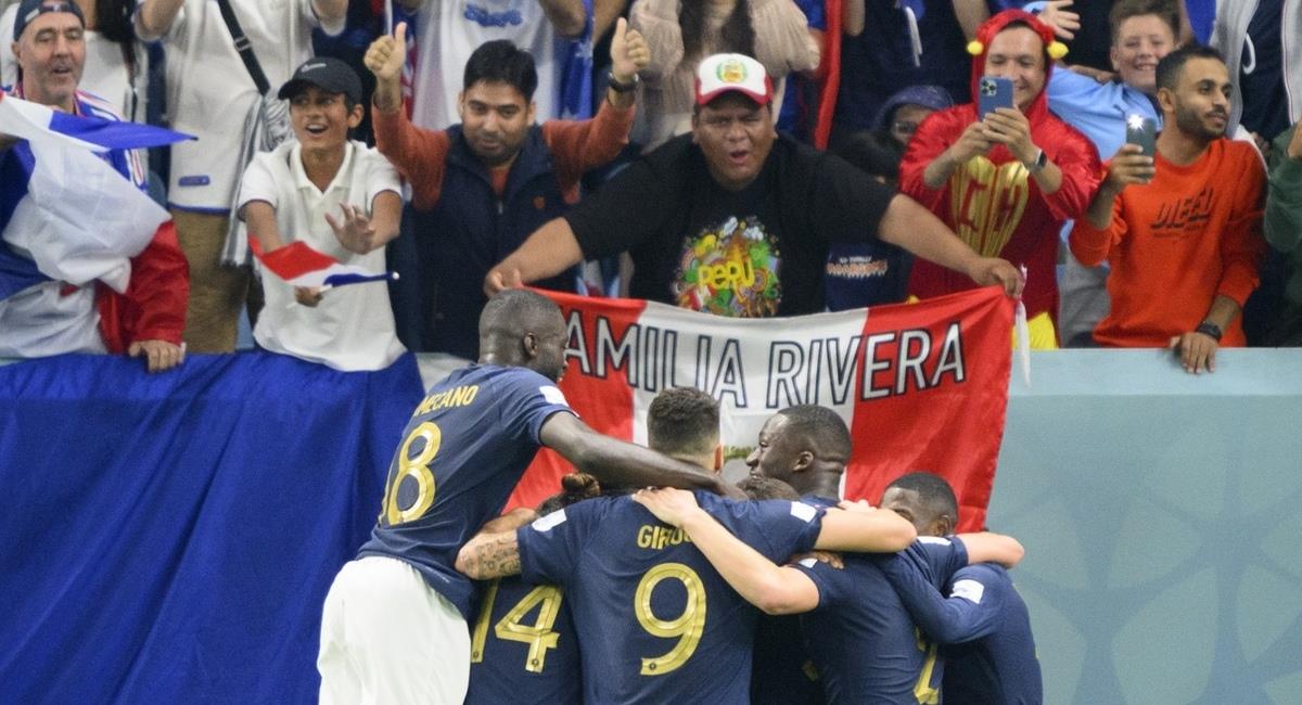 Hincha peruano celebró la goleada de Francia. Foto: EFE