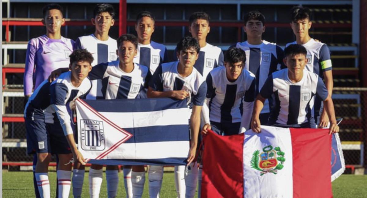 Alianza Lima quedó tercer puesto del 'Austral Cup'. Foto: Instagram @alianzalimalospotrillos