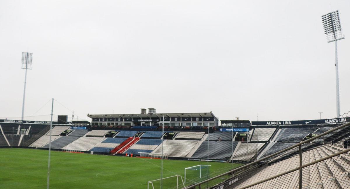Siguen las mejoras de iluminación en el estadio de Matute. Foto: Prensa: Alianza Lima
