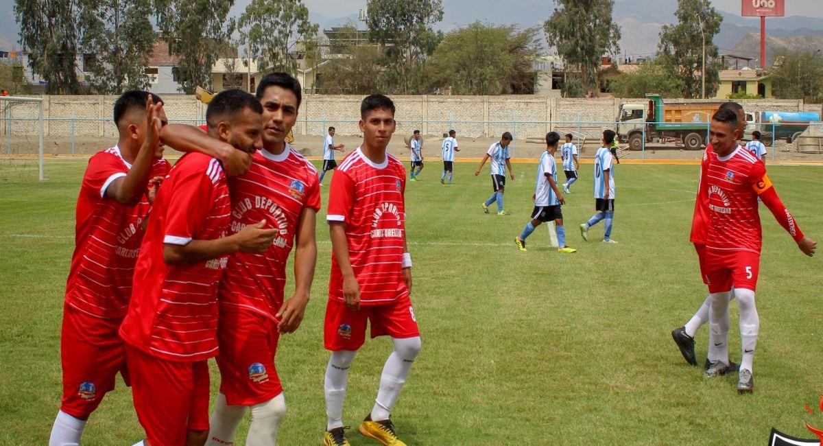 Carlos Orellana celebrando en la Copa Perú. Foto: Facebook Dimensión Deportiva