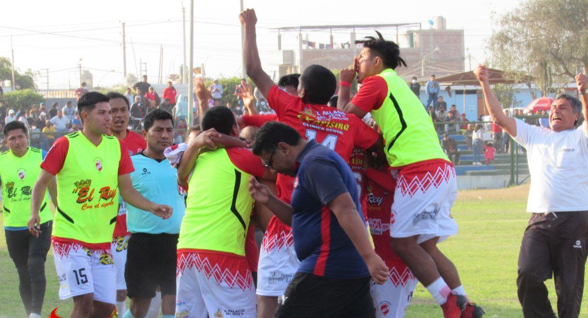 Octavio Espinosa jugará la Copa Perú. Foto: Facebook Dimensión Deportiva