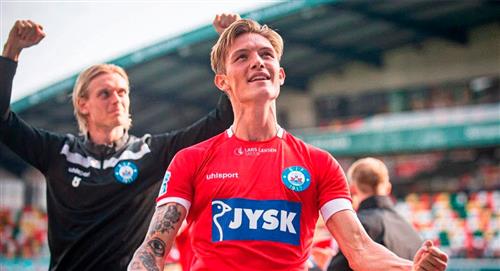 Silkeborg, con Sonne, rescató empate agónico en Dinamarca