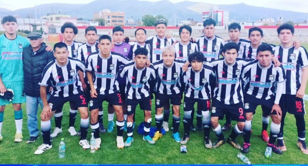 Formación de Huancayo Sporting Club. Foto: Facebook Club Huancayo Sporting Club