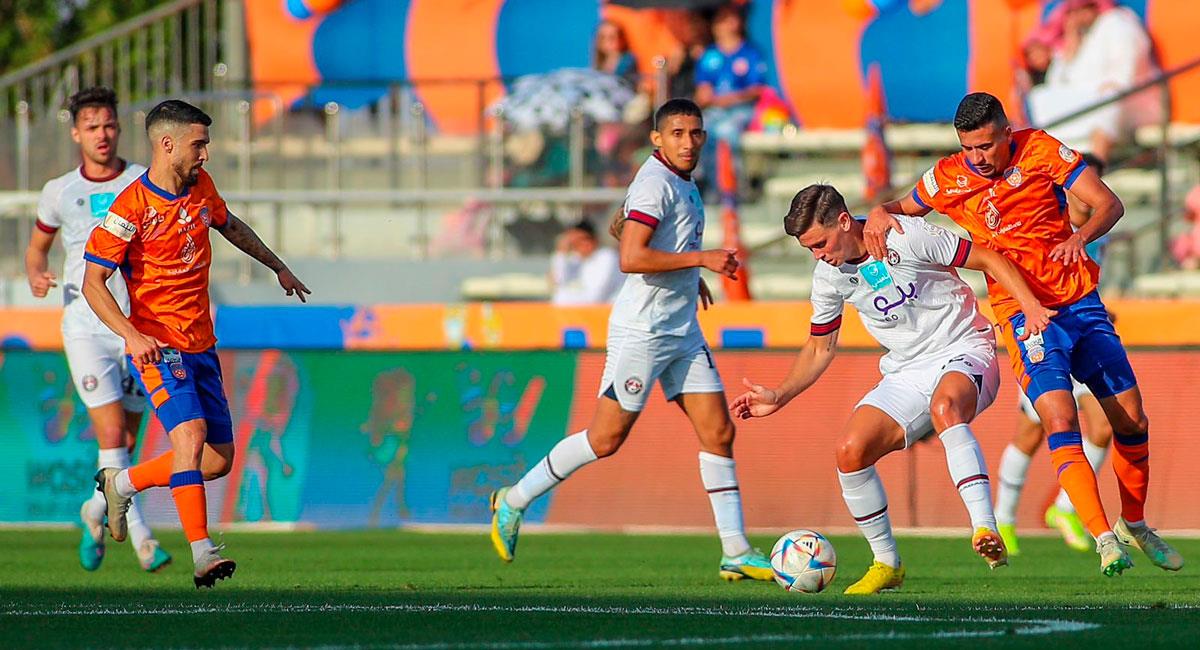 'Canchita' Gonzales jugó en el empate de Al Adalh. Foto: Twitter @aladalahclub