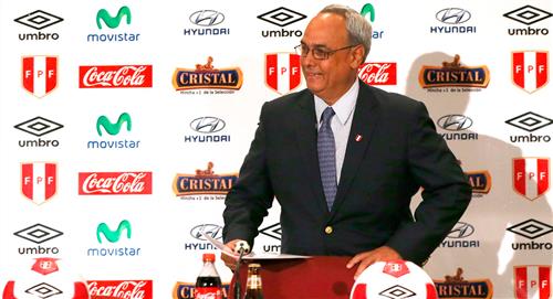 Manuel Burga buscará revertir sanción de la FIFA