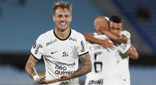 Corinthians goleó 3-0 a Liverpool