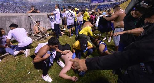 12 muertos y más de 100 heridos en el estadio Cuscatlán