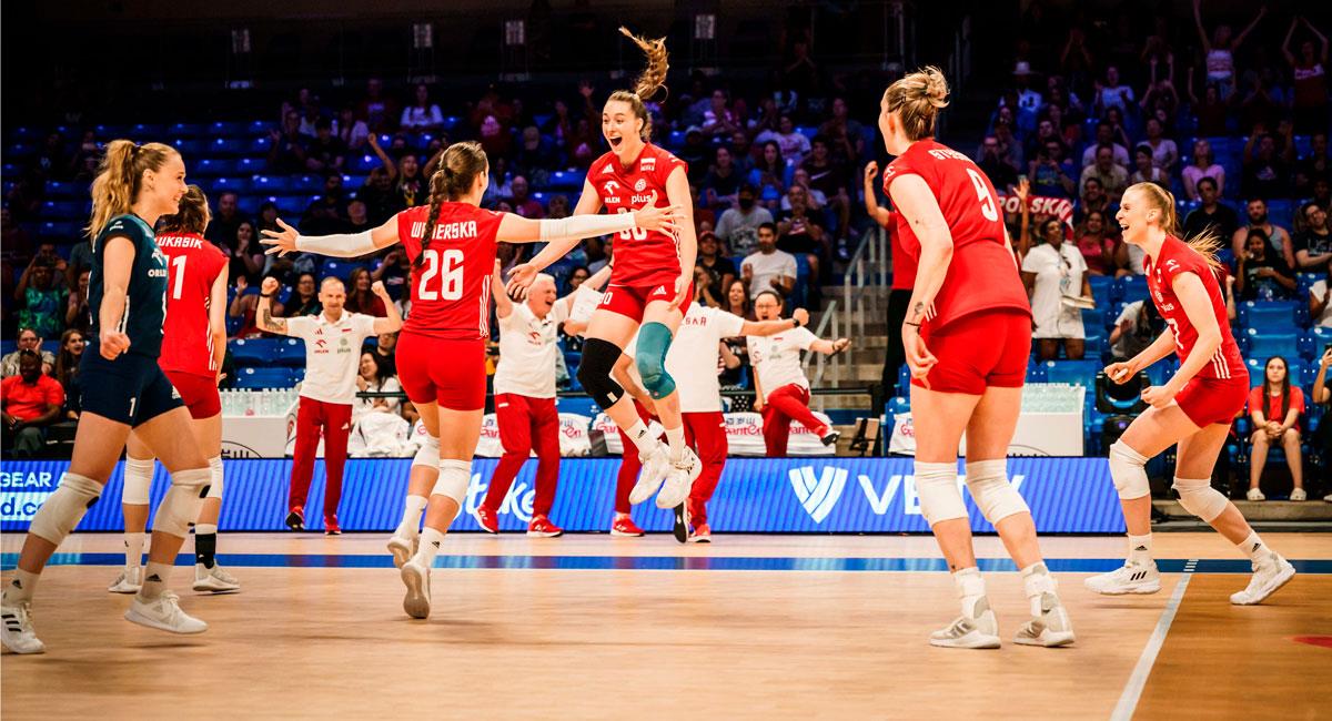 Polonia fue el mejor de la primera fase y ahora es el primer clasificado a semifinales. Foto: FIVB