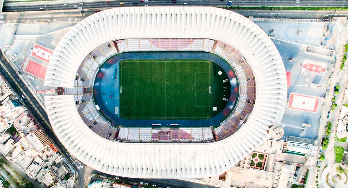 El Estadio Nacional de Lima es uno de los más bonitos de Sudamérica. Foto: Shutterstock