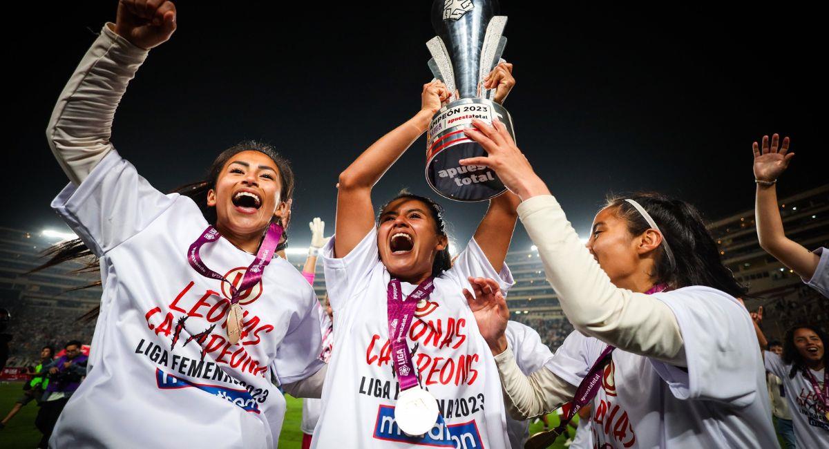 Universitario consiguió su clasificación a la Libertadores Femenina tras vencer a Alianza Lima en la final de la Liga Femenina. Foto: Twitter @FutFemeninoU