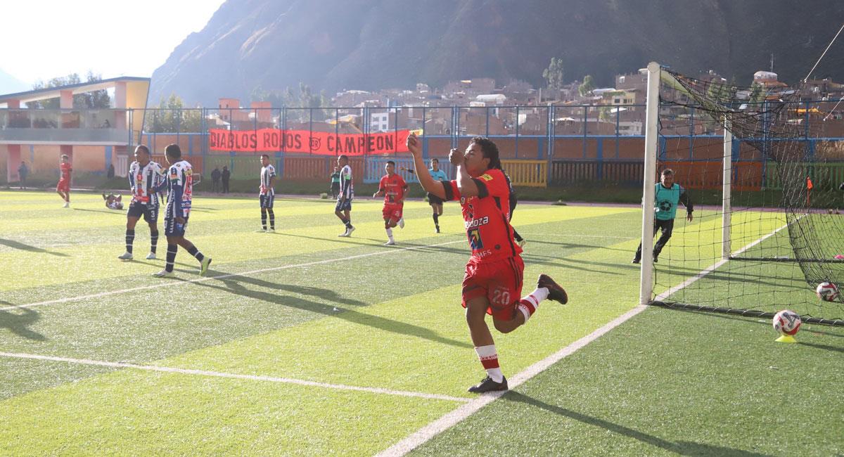 Diablos Rojos vs Defensor Porvenir en Huancavelica. Foto: Facebook Club Social Deportivo 'Diablos Rojos'