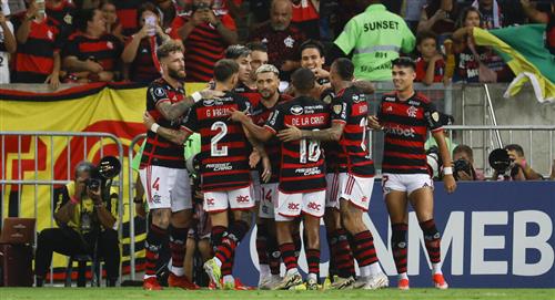 Flamengo consigue su primera victoria