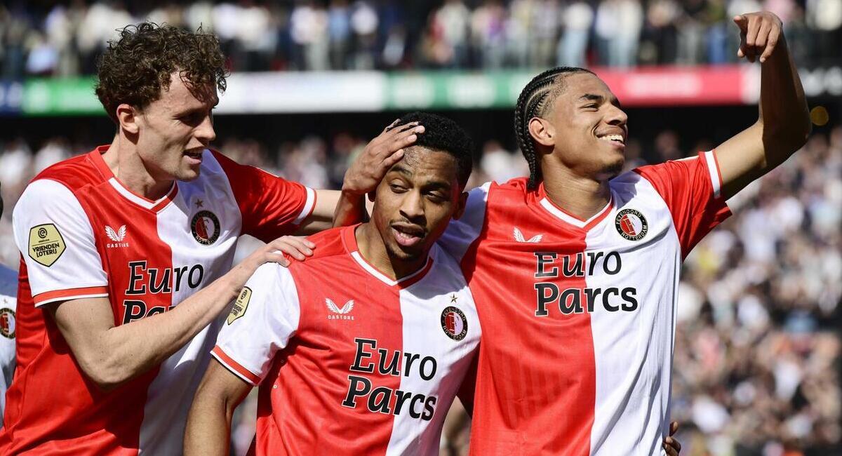 Feyenoord aplaza la consagración del PSV. Foto: EFE