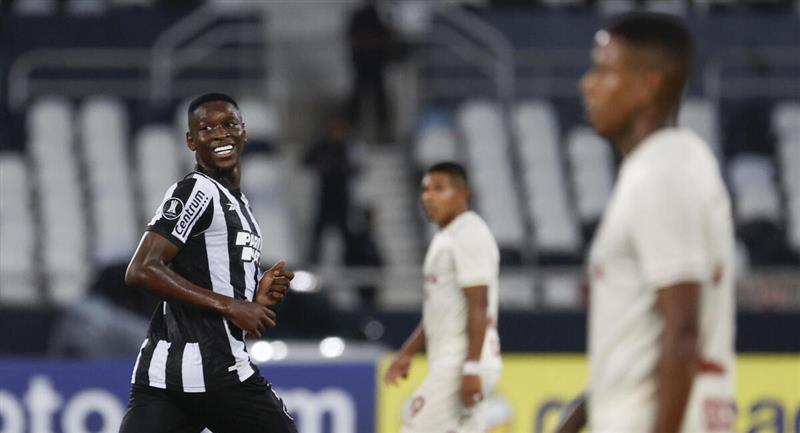 Botafogo acabó con el invicto de Universitario